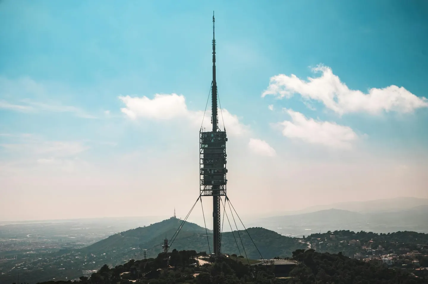 Cita panorámica en Torre Collserola