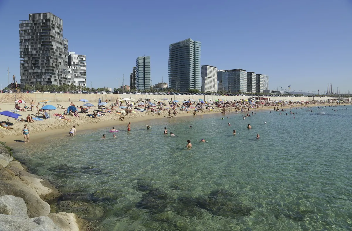 Cita sin agobios en la playa de Llevant