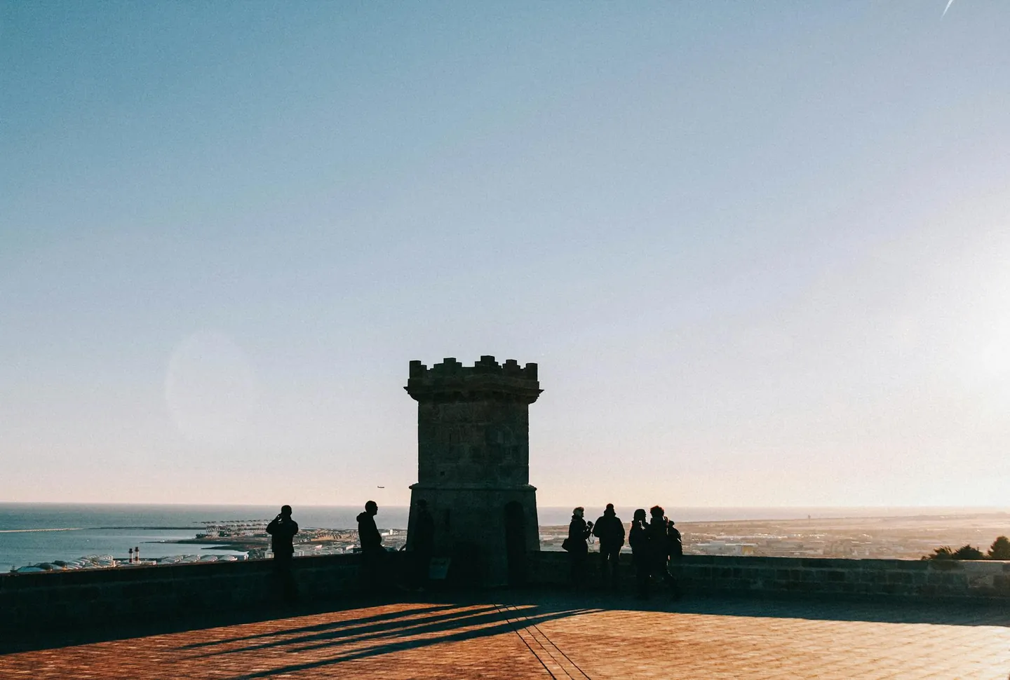 Cita con paseo y vistas en el Castillo de Montjuïc