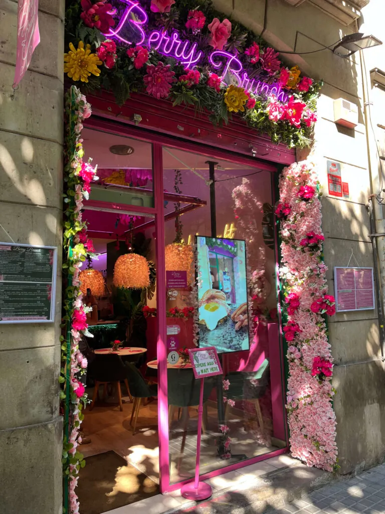 Primera cita divertida y con buena vibra en Berry Brunch